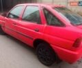 Красный Форд Эскорт, объемом двигателя 1.4 л и пробегом 233 тыс. км за 899 $, фото 3 на Automoto.ua
