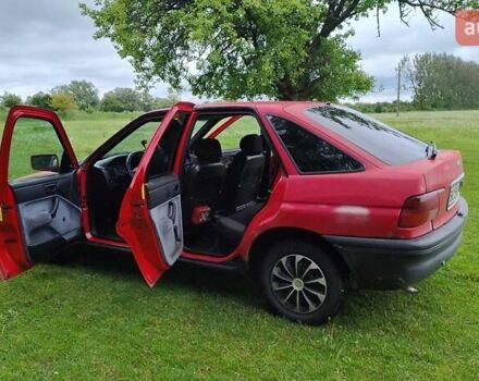 Червоний Форд Ескорт, об'ємом двигуна 1.39 л та пробігом 452 тис. км за 1100 $, фото 3 на Automoto.ua
