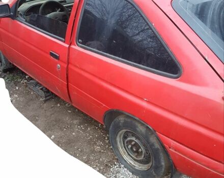 Червоний Форд Ескорт, об'ємом двигуна 1.3 л та пробігом 10 тис. км за 475 $, фото 2 на Automoto.ua