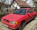 Красный Форд Эскорт, объемом двигателя 1.3 л и пробегом 44 тыс. км за 800 $, фото 1 на Automoto.ua