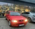 Красный Форд Эскорт, объемом двигателя 1.6 л и пробегом 300 тыс. км за 1200 $, фото 1 на Automoto.ua
