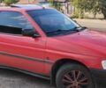 Красный Форд Эскорт, объемом двигателя 1.6 л и пробегом 1 тыс. км за 602 $, фото 1 на Automoto.ua