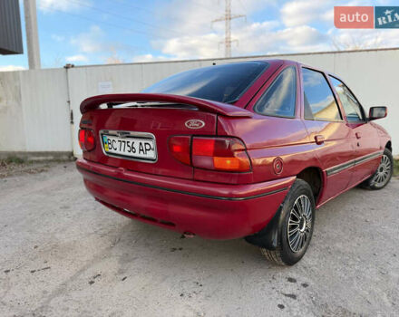 Червоний Форд Ескорт, об'ємом двигуна 1.6 л та пробігом 231 тис. км за 1350 $, фото 18 на Automoto.ua