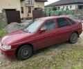Красный Форд Эскорт, объемом двигателя 1.6 л и пробегом 230 тыс. км за 1400 $, фото 4 на Automoto.ua