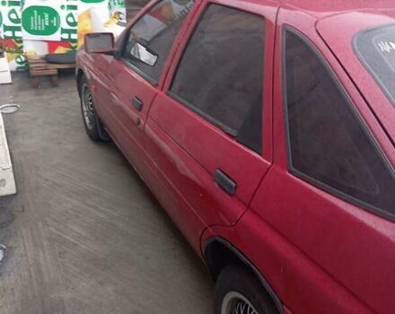 Красный Форд Эскорт, объемом двигателя 1.39 л и пробегом 997 тыс. км за 1333 $, фото 4 на Automoto.ua
