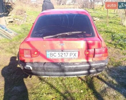 Красный Форд Эскорт, объемом двигателя 1.3 л и пробегом 500 тыс. км за 1200 $, фото 6 на Automoto.ua