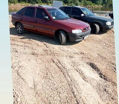 Красный Форд Эскорт, объемом двигателя 1.6 л и пробегом 350 тыс. км за 1199 $, фото 7 на Automoto.ua