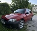 Червоний Форд Ескорт, об'ємом двигуна 1.3 л та пробігом 500 тис. км за 1400 $, фото 1 на Automoto.ua