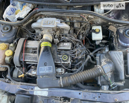 Червоний Форд Ескорт, об'ємом двигуна 1.6 л та пробігом 75 тис. км за 2400 $, фото 6 на Automoto.ua