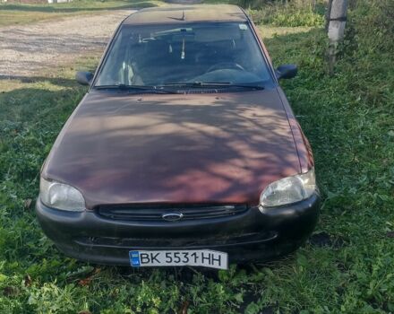 Червоний Форд Ескорт, об'ємом двигуна 1.8 л та пробігом 79 тис. км за 1100 $, фото 2 на Automoto.ua