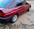 Червоний Форд Ескорт, об'ємом двигуна 1.6 л та пробігом 300 тис. км за 1300 $, фото 1 на Automoto.ua