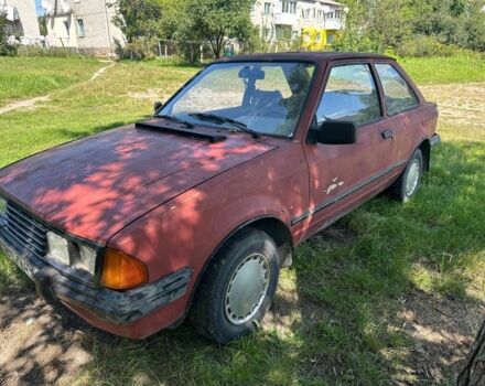 Красный Форд Эскорт, объемом двигателя 0 л и пробегом 12 тыс. км за 400 $, фото 2 на Automoto.ua