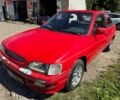 Красный Форд Эскорт, объемом двигателя 1.3 л и пробегом 150 тыс. км за 950 $, фото 4 на Automoto.ua