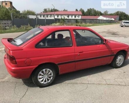 Красный Форд Эскорт, объемом двигателя 0 л и пробегом 120 тыс. км за 595 $, фото 1 на Automoto.ua