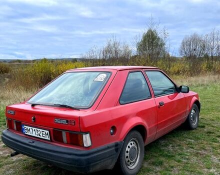 Красный Форд Эскорт, объемом двигателя 1.6 л и пробегом 200 тыс. км за 1300 $, фото 3 на Automoto.ua