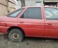 Красный Форд Эскорт, объемом двигателя 1.4 л и пробегом 100 тыс. км за 400 $, фото 4 на Automoto.ua