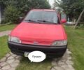 Красный Форд Эскорт, объемом двигателя 1.4 л и пробегом 589 тыс. км за 900 $, фото 1 на Automoto.ua