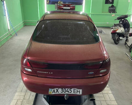 Красный Форд Эскорт, объемом двигателя 2 л и пробегом 216 тыс. км за 2500 $, фото 25 на Automoto.ua