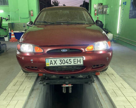 Красный Форд Эскорт, объемом двигателя 2 л и пробегом 216 тыс. км за 2500 $, фото 6 на Automoto.ua