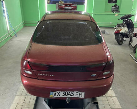 Красный Форд Эскорт, объемом двигателя 2 л и пробегом 216 тыс. км за 2500 $, фото 26 на Automoto.ua