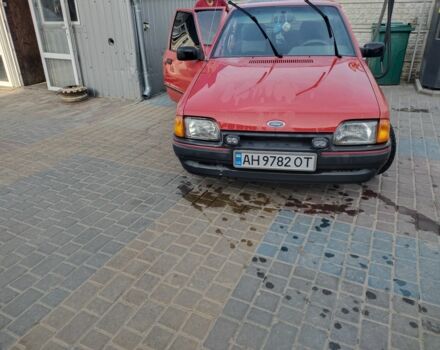 Червоний Форд Ескорт, об'ємом двигуна 1.4 л та пробігом 111 тис. км за 800 $, фото 2 на Automoto.ua