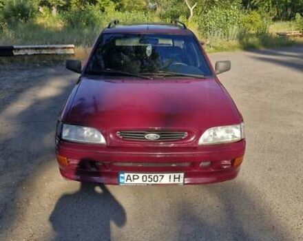 Красный Форд Эскорт, объемом двигателя 1.6 л и пробегом 61 тыс. км за 1850 $, фото 9 на Automoto.ua