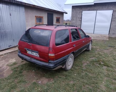 Красный Форд Эскорт, объемом двигателя 1.4 л и пробегом 300 тыс. км за 499 $, фото 2 на Automoto.ua