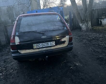 Красный Форд Эскорт, объемом двигателя 1.6 л и пробегом 400 тыс. км за 600 $, фото 5 на Automoto.ua