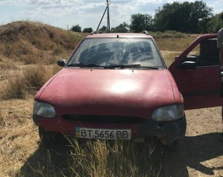 Красный Форд Эскорт, объемом двигателя 1.4 л и пробегом 68 тыс. км за 628 $, фото 2 на Automoto.ua