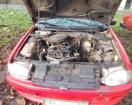 Красный Форд Эскорт, объемом двигателя 1 л и пробегом 120 тыс. км за 650 $, фото 1 на Automoto.ua