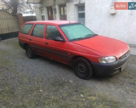 Красный Форд Эскорт, объемом двигателя 0 л и пробегом 300 тыс. км за 1500 $, фото 2 на Automoto.ua