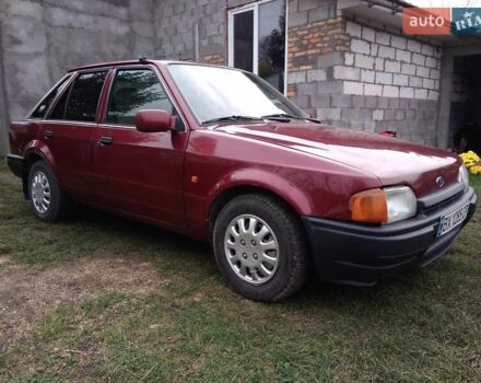 Червоний Форд Ескорт, об'ємом двигуна 1.39 л та пробігом 93 тис. км за 1325 $, фото 18 на Automoto.ua