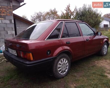 Червоний Форд Ескорт, об'ємом двигуна 1.39 л та пробігом 93 тис. км за 1325 $, фото 35 на Automoto.ua