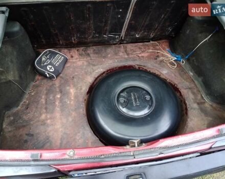 Червоний Форд Ескорт, об'ємом двигуна 1.39 л та пробігом 93 тис. км за 1325 $, фото 21 на Automoto.ua