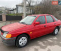 Красный Форд Эскорт, объемом двигателя 1.3 л и пробегом 76 тыс. км за 1000 $, фото 1 на Automoto.ua