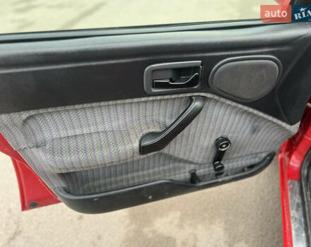 Красный Форд Эскорт, объемом двигателя 1.3 л и пробегом 76 тыс. км за 1000 $, фото 5 на Automoto.ua