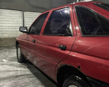 Червоний Форд Ескорт, об'ємом двигуна 1.4 л та пробігом 2 тис. км за 700 $, фото 2 на Automoto.ua