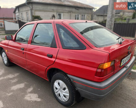 Красный Форд Эскорт, объемом двигателя 1.3 л и пробегом 76 тыс. км за 1000 $, фото 2 на Automoto.ua