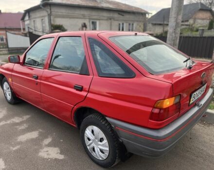 Червоний Форд Ескорт, об'ємом двигуна 1.3 л та пробігом 76 тис. км за 1000 $, фото 1 на Automoto.ua