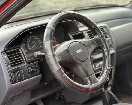 Червоний Форд Ескорт, об'ємом двигуна 1.3 л та пробігом 76 тис. км за 1000 $, фото 3 на Automoto.ua