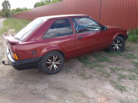 Форд Эскорт 1988 в Полтаве на Automoto.ua Красный Форд Эскорт, объемом двигателя 1.4 л и пробегом 2 тыс. км за 0 $, фото 1 на Automoto.ua