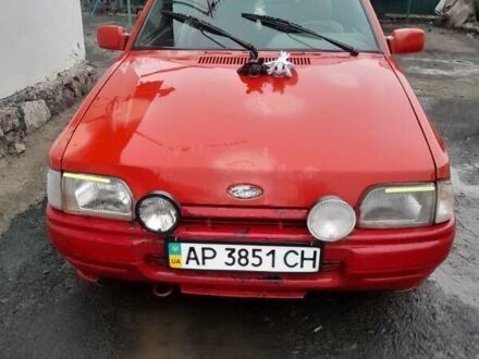 Червоний Форд Ескорт, об'ємом двигуна 1 л та пробігом 120 тис. км за 710 $, фото 1 на Automoto.ua