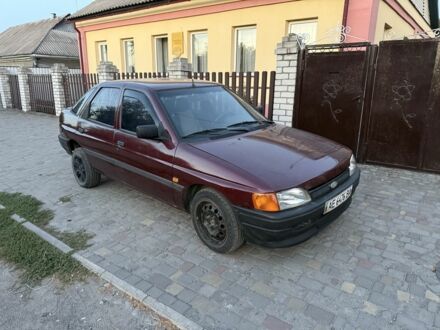 Форд Эскорт 1989 в Днепре (Днепропетровске) на Automoto.ua Красный Форд Эскорт, объемом двигателя 1.6 л и пробегом 555 тыс. км за 364 $, фото 1 на Automoto.ua
