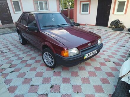 Червоний Форд Ескорт, об'ємом двигуна 1.4 л та пробігом 230 тис. км за 900 $, фото 1 на Automoto.ua