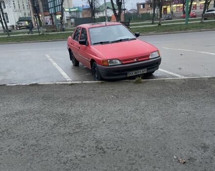 Красный Форд Эскорт, объемом двигателя 1.4 л и пробегом 200 тыс. км за 650 $, фото 1 на Automoto.ua