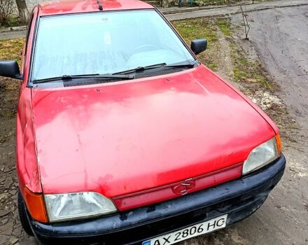 Красный Форд Эскорт, объемом двигателя 1.3 л и пробегом 0 тыс. км за 350 $, фото 1 на Automoto.ua