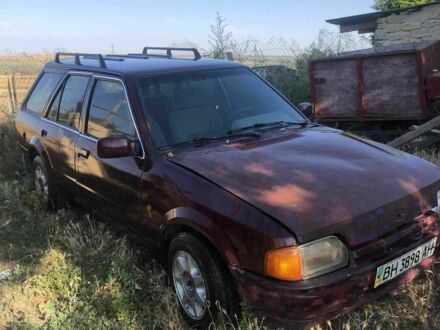 Форд Эскорт 1990 в Ивановка на Automoto.ua Красный Форд Эскорт, объемом двигателя 1.8 л и пробегом 1 тыс. км за 500 $, фото 1 на Automoto.ua