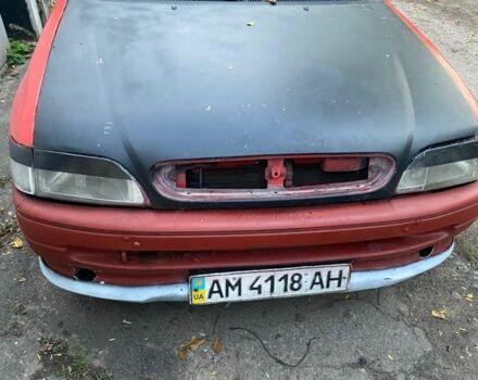 Червоний Форд Ескорт, об'ємом двигуна 1 л та пробігом 100 тис. км за 1500 $, фото 1 на Automoto.ua