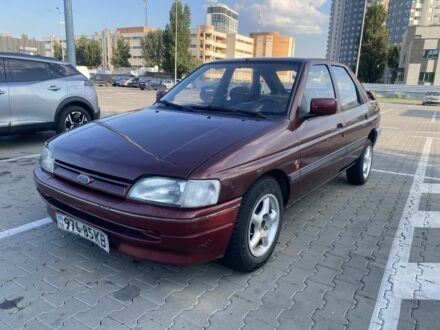 Форд Ескорт 1991 у Белой Церкве на Automoto.ua Червоний Форд Ескорт, об'ємом двигуна 1.6 л та пробігом 250 тис. км за 750 $, фото 1 на Automoto.ua