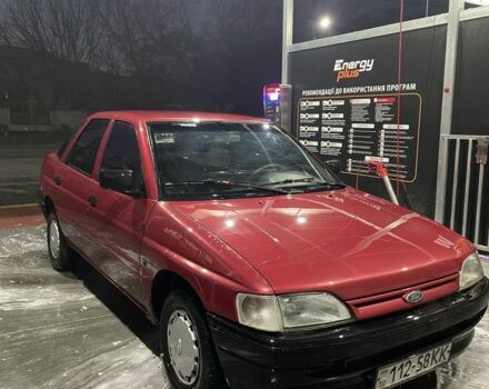 Червоний Форд Ескорт, об'ємом двигуна 1.4 л та пробігом 2 тис. км за 700 $, фото 1 на Automoto.ua